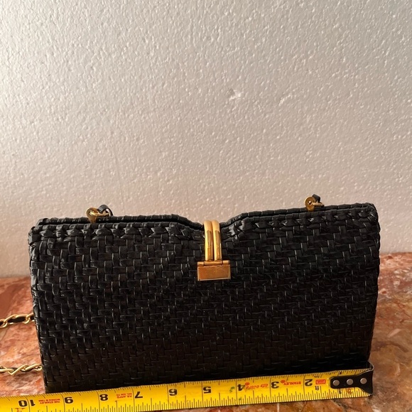 Vintage 60s purse , Black Lacquered Woven Wicker, Shoulder Bag - Picture 7 of 12